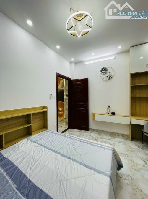 Vị trí vàng! Nhà mới 2 mặt tiền hẻm 10m Dương Quảng Hàm,P5,GV 4x20m 5 tầng 5PN 6WC 10,5 tỷ - 2