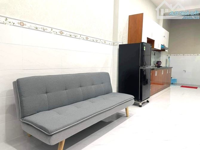 Khu vip tên lửa, Đường Số 7, Hẽm ô tô, P: An Lạc A, Q: Bình Tân. dtsd: 86m2. Chỉ 5 Tỷ - 4