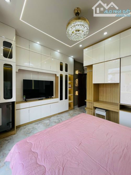 Vị trí vàng! Nhà mới 2 mặt tiền hẻm 10m Dương Quảng Hàm,P5,GV 4x20m 5 tầng 5PN 6WC 10,5 tỷ - 4