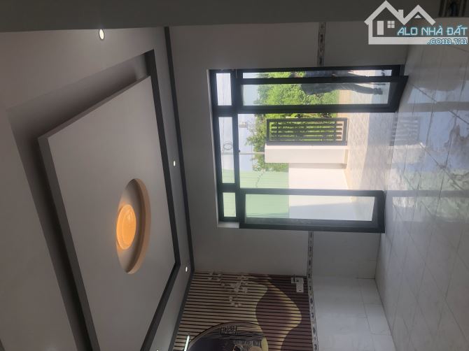 Giảm 600tr bán gấp nhà lầu mới xây giá rẻ như giá đất, gần trường tiểu học Tân Triều - 4