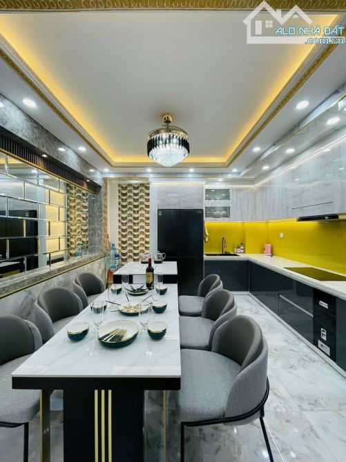 Vị trí vàng! Nhà mới 2 mặt tiền hẻm 10m Dương Quảng Hàm,P5,GV 4x20m 5 tầng 5PN 6WC 10,5 tỷ - 5
