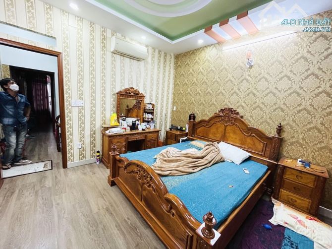 BÁN NHÀ ĐƯỜNG MÃ LÒ THÔNG LÊ VĂN QUỚI - HẺM OTO THÔNG TỨ TUNG -5 TẦNG - 6 TỸ1 - 5