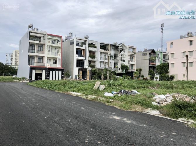 Kẹt vốn chủ gửi 2 lô đất trong KDC Bình Hưng,Bình Chánh 100m2 Giá 1ty599
