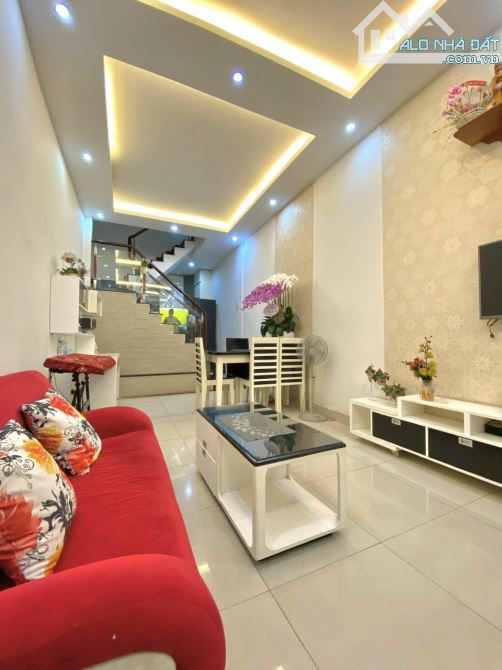 Bán Gấp Nhà Liên Khu 5-6 Bình Tân- 60 M2 4 Tầng Bê Tông Cốt Thép Đẹp Ở Ngay Giá Rẻ.