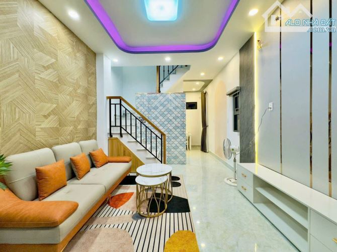 Bán Nhà 2 MT Bùi Đình Tuý nhà Trệt 1 lầu nhà 2 PN giá chỉ 3.95 tỷ - 1