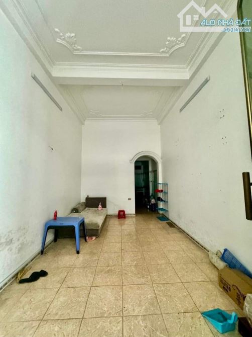 BÁN GẤP NHÀ Trần Nguyên Hãn , Lê Chân, HP. 2,5 tầng. 2,45tỷ. 41m2. Ngõ 2m. - 1