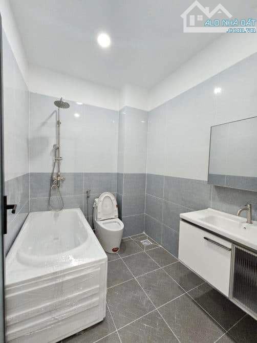 Bán Gấp Nhà Lầu Mới Giá Rẻ = Giá Đất, Ngay KDC Tân Triều, Giáp Bửu Long, Sổ Riêng Thổ Cư - 1