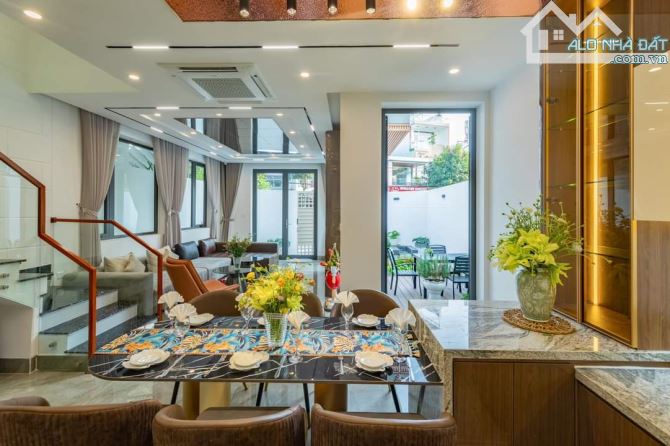 VILLA 2 MẶT TIỀN SIÊU ĐẲNG CẤP GẦN SÔNG - QUẬN HẢI CHÂU - NÉT ĐẸP TINH TẾ TỪ NỘI THẤT CAO - 1
