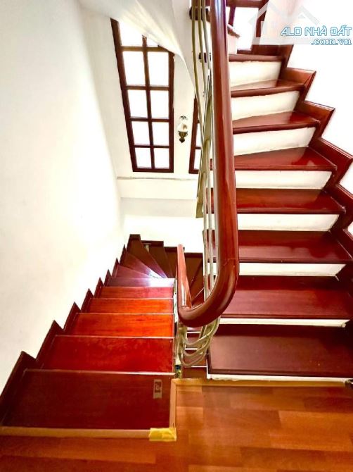 Nhà lô góc Dương Quảng Hàm–Hàng hiếm,60m2 chỉ 10 tỷ.LV trực tiếp với chủ,miễn trung gian - 1