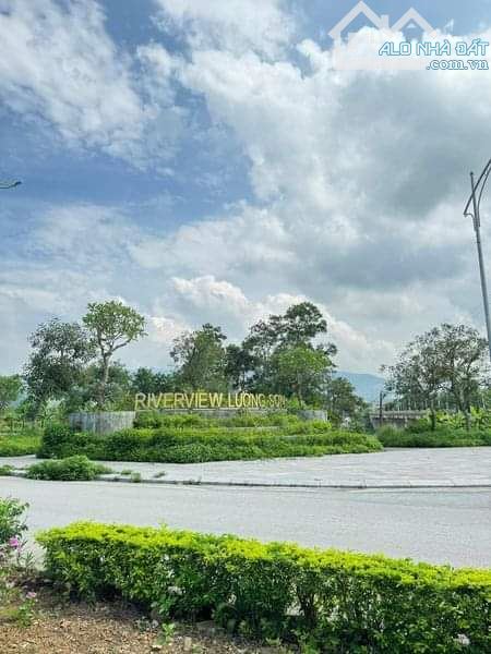 Cần  bán gấp lô đất sẵn nhà tại Phố chợ Lương Sơn  Tổng diện tích 77,5m2 full đất ODT,  sẵ - 2
