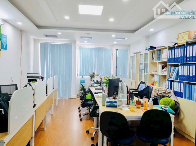 Bán nhà  5 tầng, 50m2  ô tô vào cửa tại  Hoàng Hoa Thám, P6, Bình Thạnh. - 2