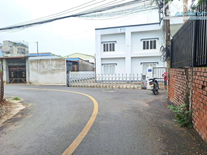 Bán nhà xưởng gần ngã tư Chiêu Liêu, 3028m full SKC, sổ hoàn công, 1333 Dĩ An - 2