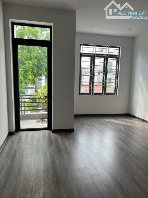 Bán nhà 3 tầng khu dân cư An Trang,  An Đồng, An Dương. Dt 90m2 giá 4,3ty. Đường 10m - 3