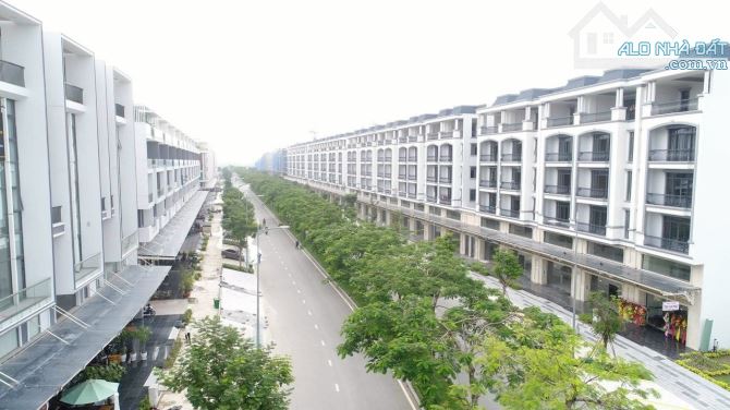 Bán gấp nhà phố Góc 2 mặt tiền đô thị xanh Vạn Phúc City Thủ Đức giá rẻ 17.5 - 25 - 35 tỷ. - 5