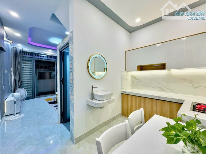 Bán Nhà 2 MT Bùi Đình Tuý nhà Trệt 1 lầu nhà 2 PN giá chỉ 3.95 tỷ - 6
