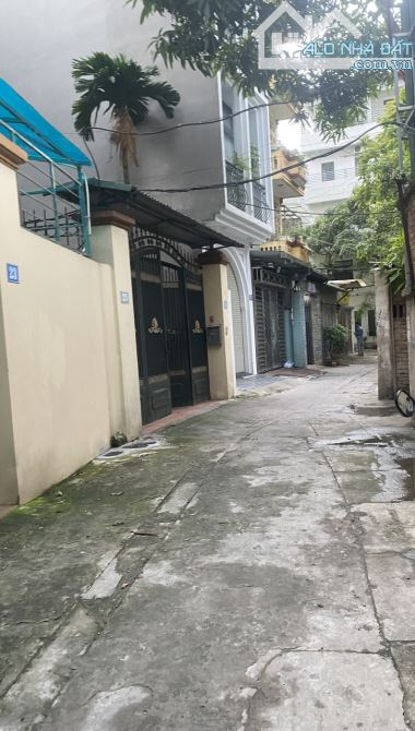 Bán nhà Nguyễn Khánh Toàn – ô tô vào tận nhà, 45 m2 chỉ 10tỷ