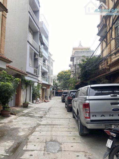 BÁN ĐẤT PHẠM VĂN ĐỒNG- CẠNH TP GIAO LƯU- Ô TÔ TRÁNH- LÔ GÓC- 140M2, MẶT TIỀN 15M_ 17.6 TỶ