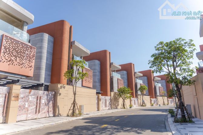Hiếm! Biệt thự vừa có sông có biển, có sân golf, có diện tích 336m2, có sổ đỏ giá 12,5 tỷ - 5