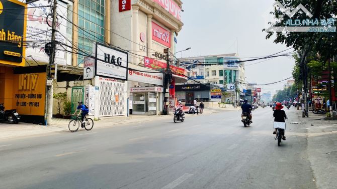 Bán nhà 1 trệt 2 lầu đường Phạm Văn Thuận, P.Tân Mai, TP.Biên Hòa - 1