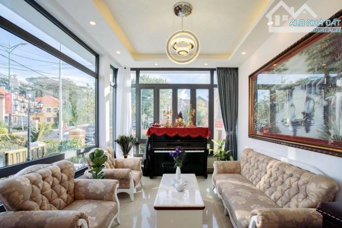 VILLA KINH DOANH MẶT TIỀN ĐƯỜNG BA THÁNG TƯ P3 ĐÀ LẠT VIEW ĐẸP 296M2 45TỶ - 1