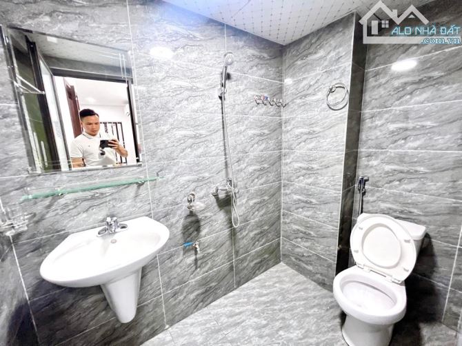 Bán nhà 5 tầng, 47m2, 9 phòng khép kin, KD, cho thuê đỉnh, quận Hai Bà, chỉ hơn 7 tỷ - 1
