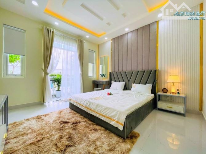 Bán nhà Đẹp Hẻm Xe Tải đường Trần Quang Diệu.Phường 14.Quận 3.DTSD 320m2.Giá 17.5 Tỷ - 2