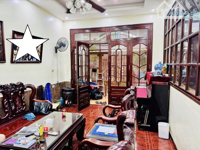Cần bán nhà phân lô phố Trần Quốc Hoàn 80m2, 4T,lô góc, ô tô tránh,vỉa hè,  kinh doanh - 2