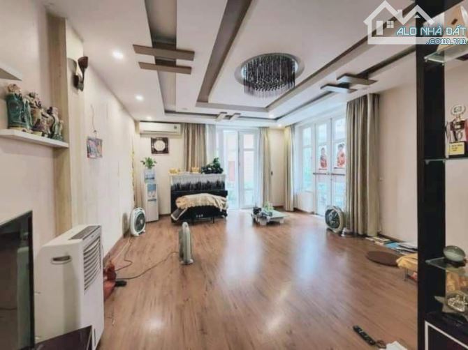 BÁN NHÀ YÊN HÒA CẦU GIẤY 140m 21  TỶ 7 Tầng MT10m NGÕ THÔNG Ô TÔ TRÁNH GẦN PHỐ THANG MÁY. - 2