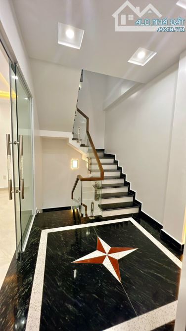 SIÊU PHẨM NGÕ PHỐ ĐÀ NẴNG - CĂN GÓC CỰC ĐẸP - 2