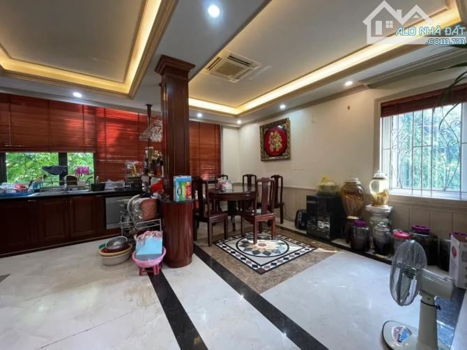 Liền Kề Siêu Đẹp, Hàng Xóm Royal City, Phố Nguyễn Trãi 88m x 5T x Mt 6m. Giá 39 tỷ - 2