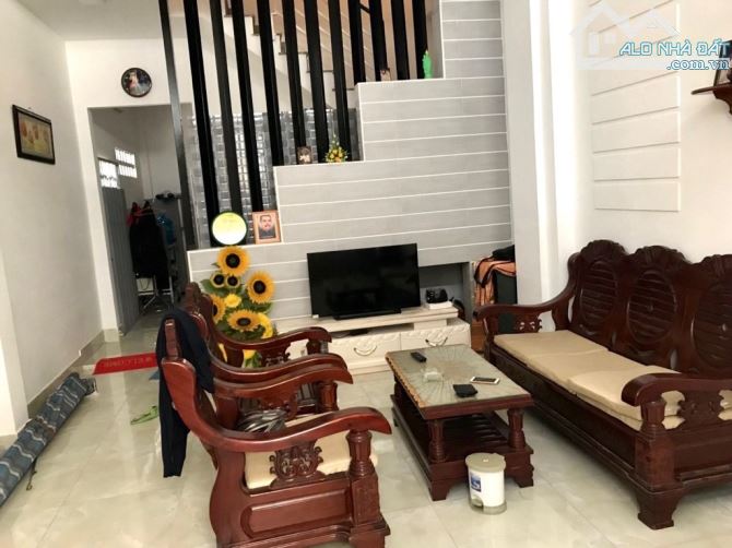 🏡Nhà đẹp lô góc 2 mặt hẻm - sát mt - nguyễn văn đậu - 4.2x13 - 3 tầng - 7.x tỷ - 2