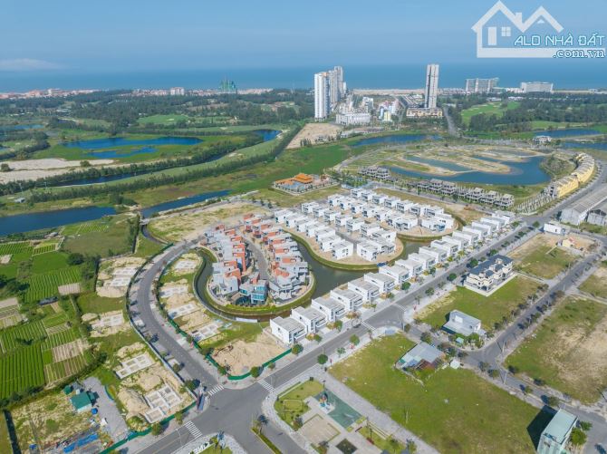 Hiếm! Biệt thự vừa có sông có biển, có sân golf, có diện tích 336m2, có sổ đỏ giá 12,5 tỷ - 7