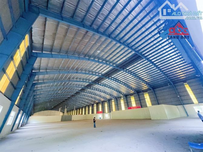 Cho thuê xưởng 2900m2 dt khuân viên 8000m2. trong kcn tam phước biên hoà đồng nai. Chỉ 3đô - 3