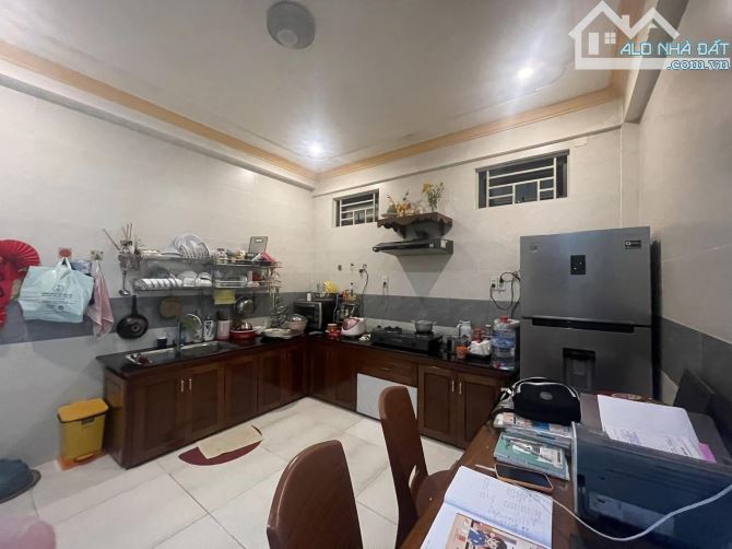 NHÀ 3 TẦNG KQH BÀU VÁ VIEW KÊNH TRƯỚC SAU ĐỀU THOÁNG, NGANG 6M, DT 150M2  🏘️🏘️ - 4