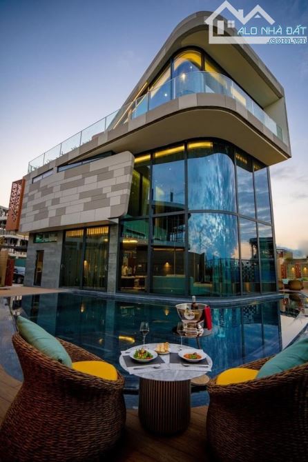 Hiếm! Biệt thự vừa có sông có biển, có sân golf, có diện tích 336m2, có sổ đỏ giá 12,5 tỷ - 10