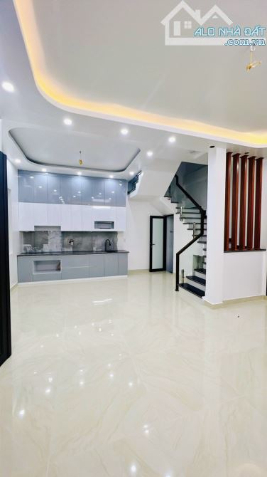 SIÊU PHẨM NGÕ PHỐ ĐÀ NẴNG - CĂN GÓC CỰC ĐẸP - 6