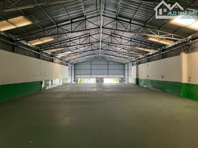 Kho xưởng 2 tầng 793m² có điện 3 pha, trong KDC Hưng Phú 1 - 6