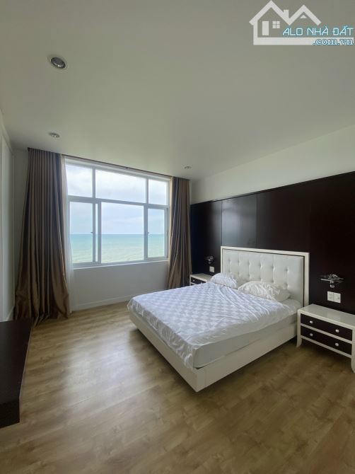 Bán căn hộ chung cư Ocean Vista Mũi Né TP Phan Thiết 154m2 thổ cư view biển giá 6.5 tỷ - 7