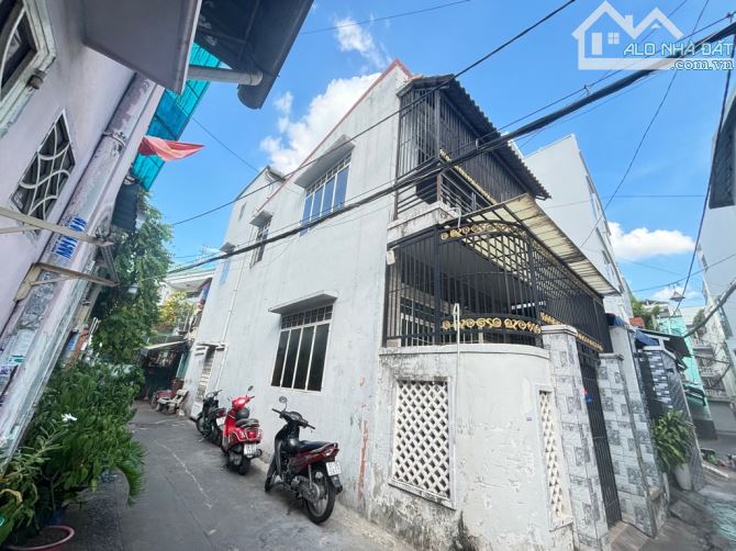 🏡Nhà đẹp lô góc 2 mặt hẻm - sát mt - nguyễn văn đậu - 4.2x13 - 3 tầng - 7.x tỷ - 7