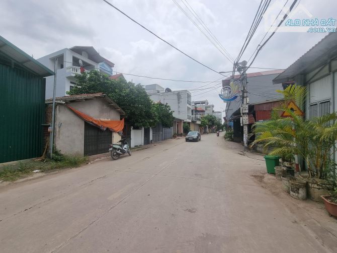 Bán 150m2 đất mt 6m, ngay mặt đường Yên Mỹ - Thanh Trì, kinh doanh