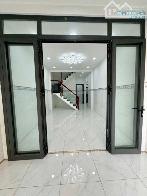 Bán nhà phường Tân Thuận Tây Q7 - 70m² - gía chỉ 5.4 tỷ. * Diện tích 70m²