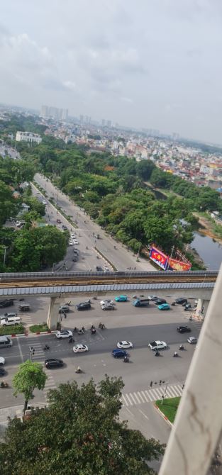 Cho thuê chung cư Tháp Doanh Nhân Tower, 100m2, 3 ngủ, 2 vs, 10 triệu/tháng