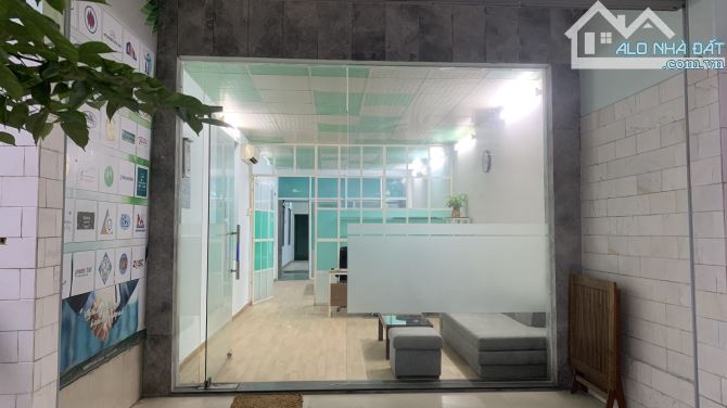 Cho thuê nhà 120m2 làm văn phòng đường Trưng Nữ Vương, Q. Hải Châu