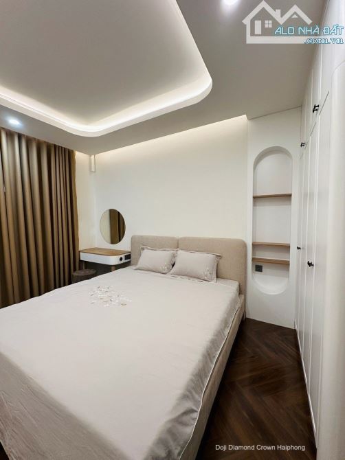 Cho thuê căn hộ 2 ngủ 2 wc cao cấp view Lê Hồng Phong và hồ Phương Lưu Vin Vũ Yên. - 11