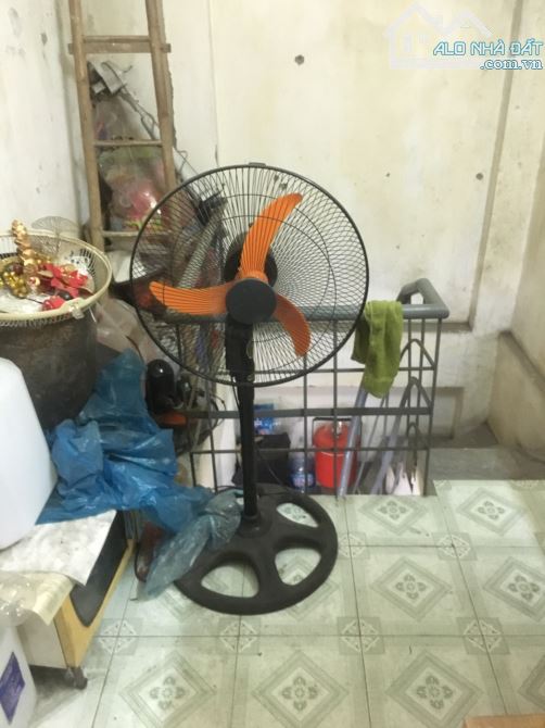 Bán nhà mặt phố Chương Dương Độ-DT 10m2 x 3 tầng.MT 2m.MẶT PHỐ NHỎ XINH-VỈA HÈ. - 1