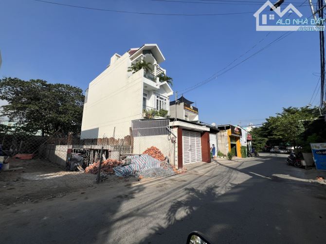 Bán căn nhà mặt tiền đường 18a - Tăng Nhơn Phú PLB 8,3 tỷ/120m2 - 1