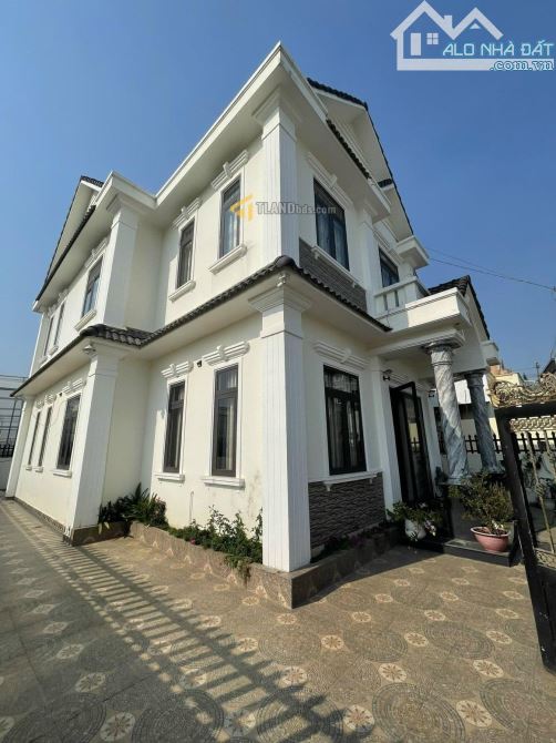 Bán villa ngay trung tâm Đà Lạt,ngay ngã 5 Đại Học, cách sân Golf 3