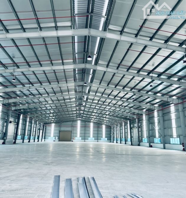 Cho thuê 7000/10000m2 nhà xưởng PCCC tự động trong kcn quang minh - 1