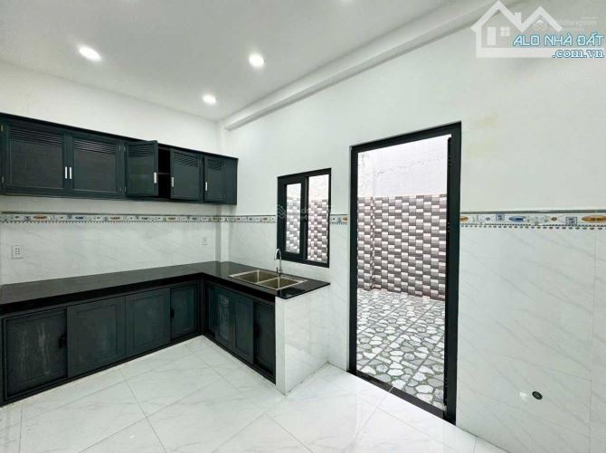 Bán nhà phường Tân Thuận Tây Q7 - 70m² - gía chỉ 5.4 tỷ. * Diện tích 70m² - 1