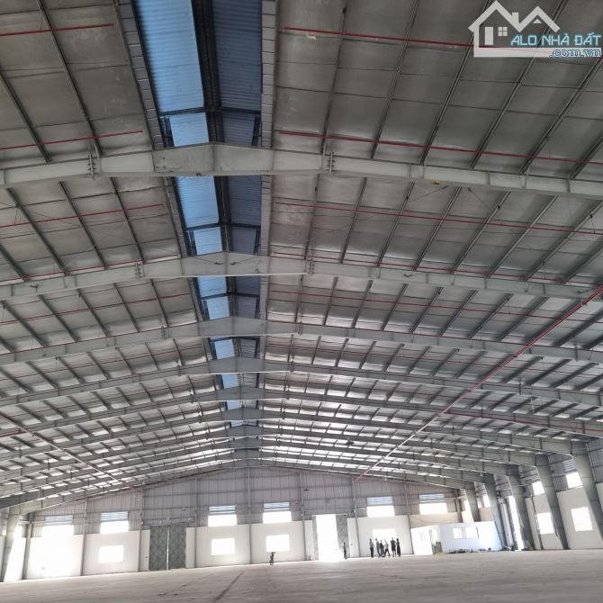 Bán kho xưởng dt đất: 10.000m2, XD: 6.000m2,CCN Lợi Bình Nhơn, Long An - 1